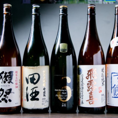 にし田で扱う日本酒の一升瓶